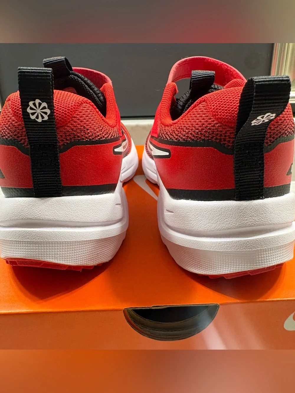 Nike bold red